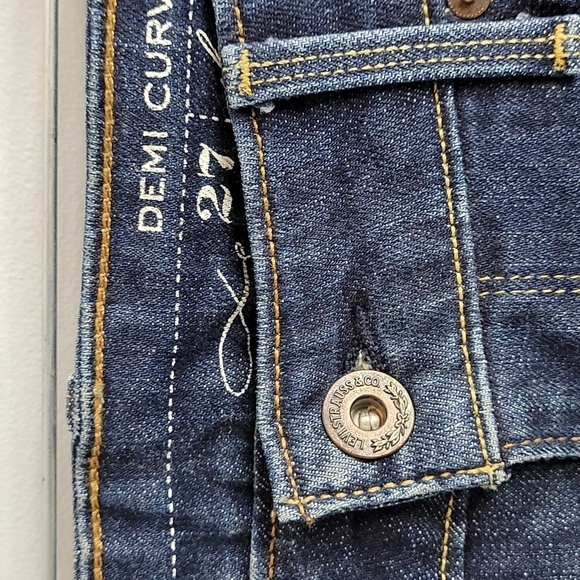 Levi's distressed demi curve boot cut jeans size 27 x 30 - Picture 3 of 11
